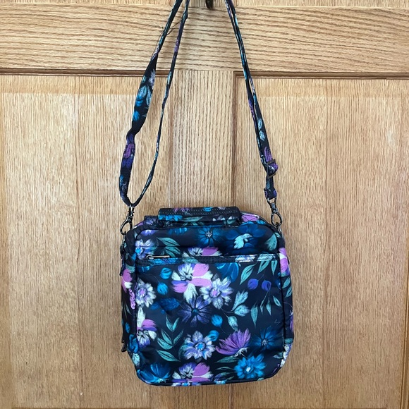 Lug Women's Floral blue Bag and Wallet Set - Picture 7 of 10